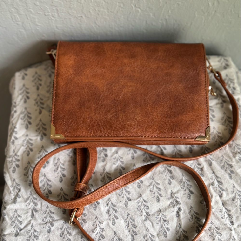 Brown cross body with gold accents